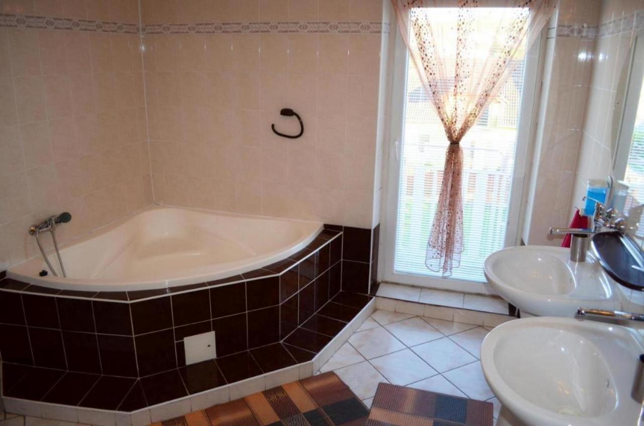 Apartmány Riviéra&Vila Deluxe Liptov Bešeňová Ruzomberok Exterior foto